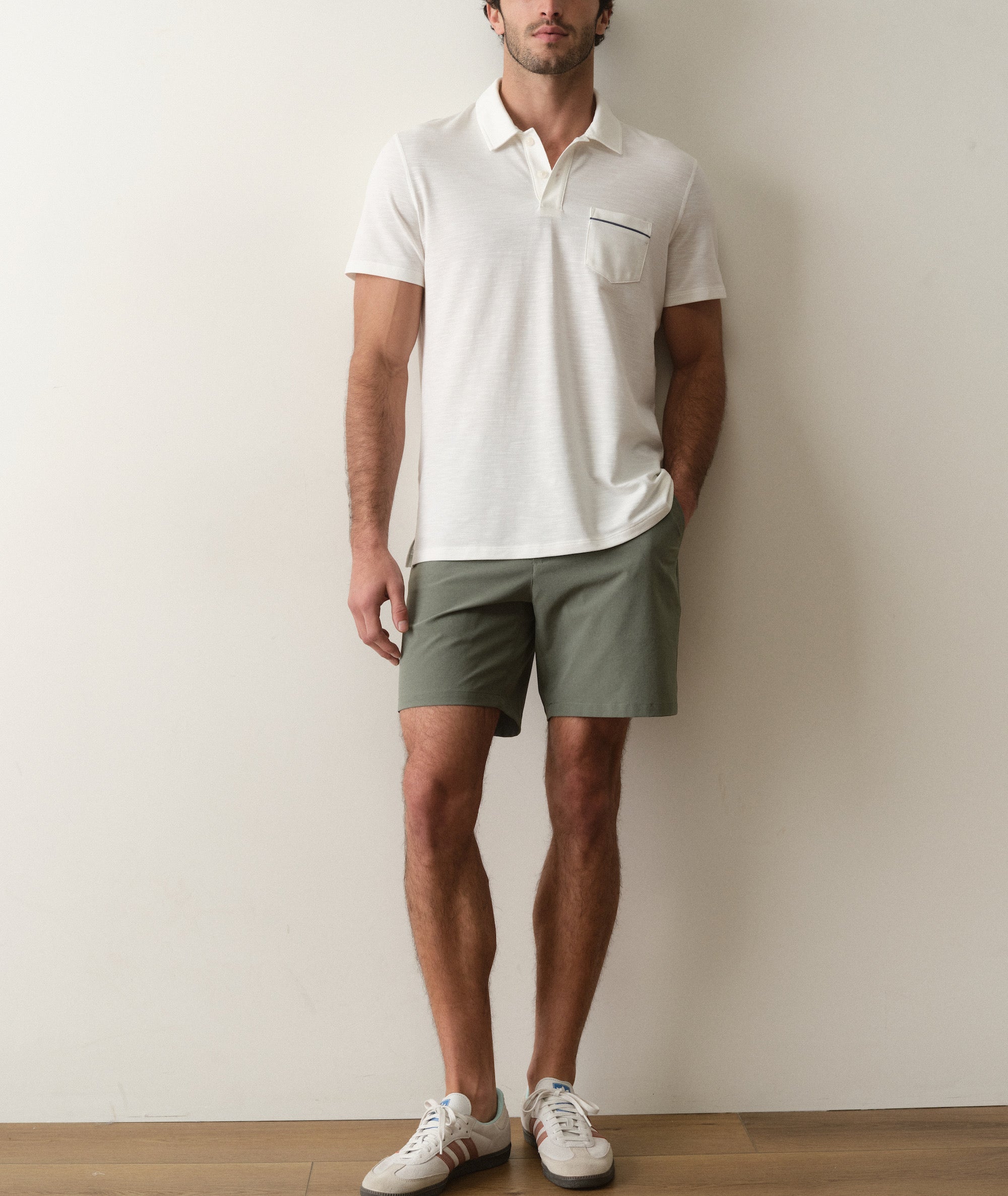 7" Hybrid Short